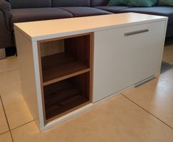 Moderne Kommode in Weiss mit Holzoptik - Top Zustand