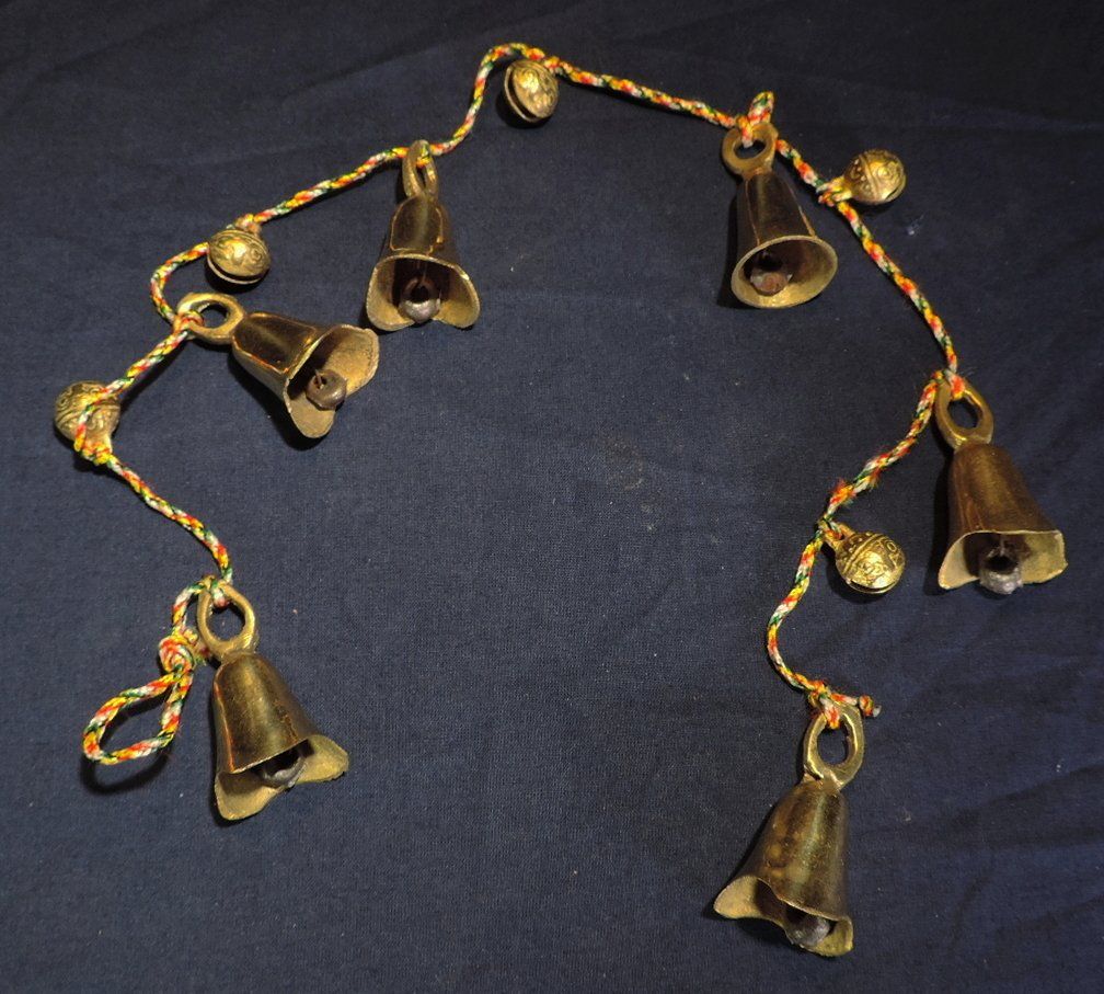 Campanacci mucche: indische Glockenkette, Heim Deko Messing Glocken – Usato da Duggingen venduto da doogbua