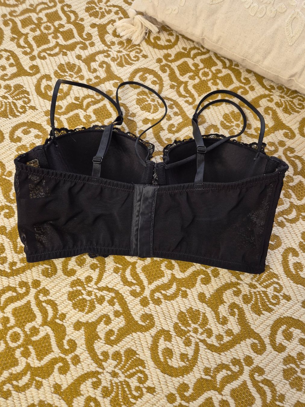 Altra biancheria intima: BH von H&M – Usato da Leissigen venduto da ali_k9v8 2