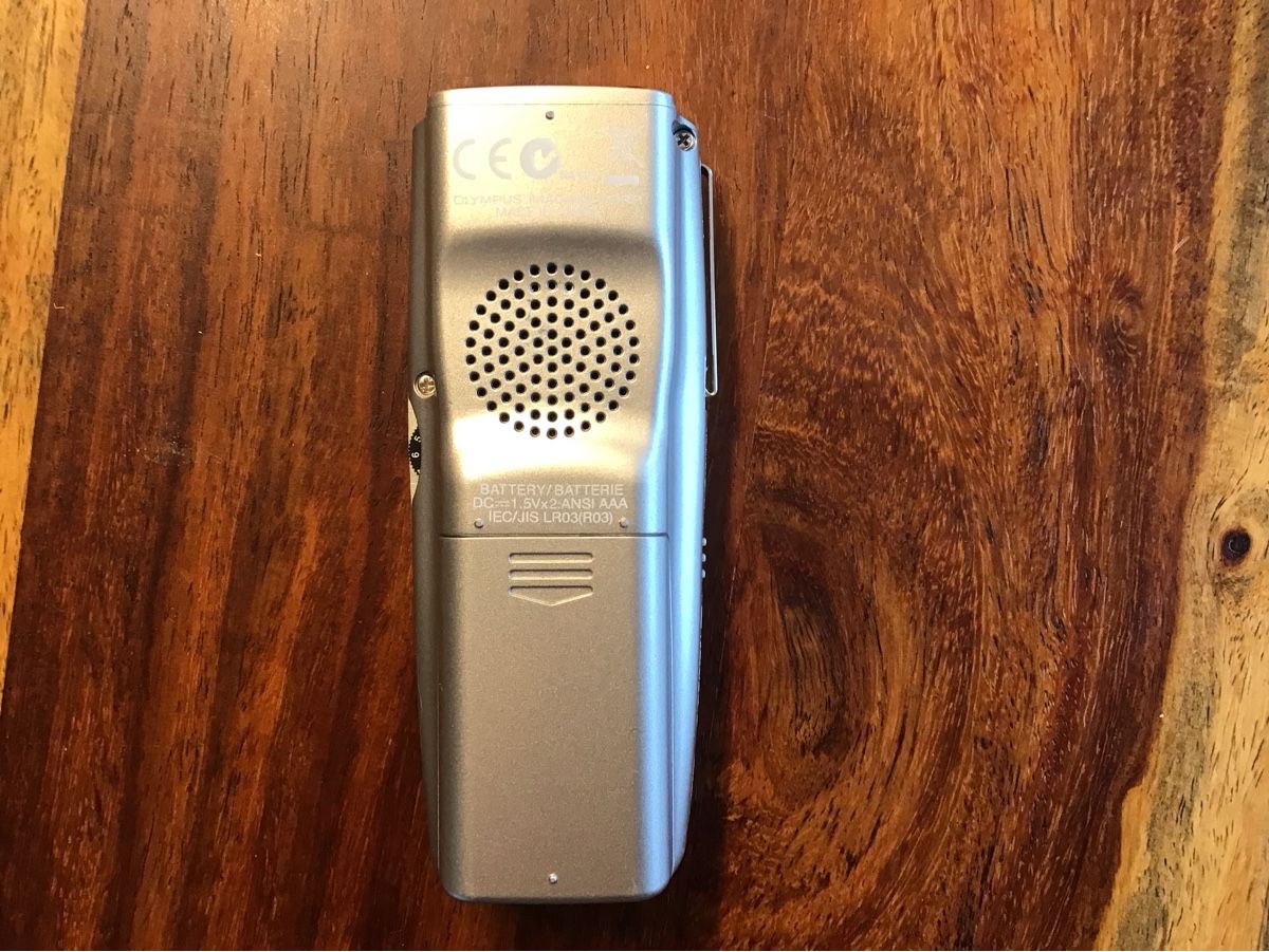 Olympus Enregistreurs: Olympus Digital Voice Recorder VN-240 – D'occasion à Giswil par Pingu109 1