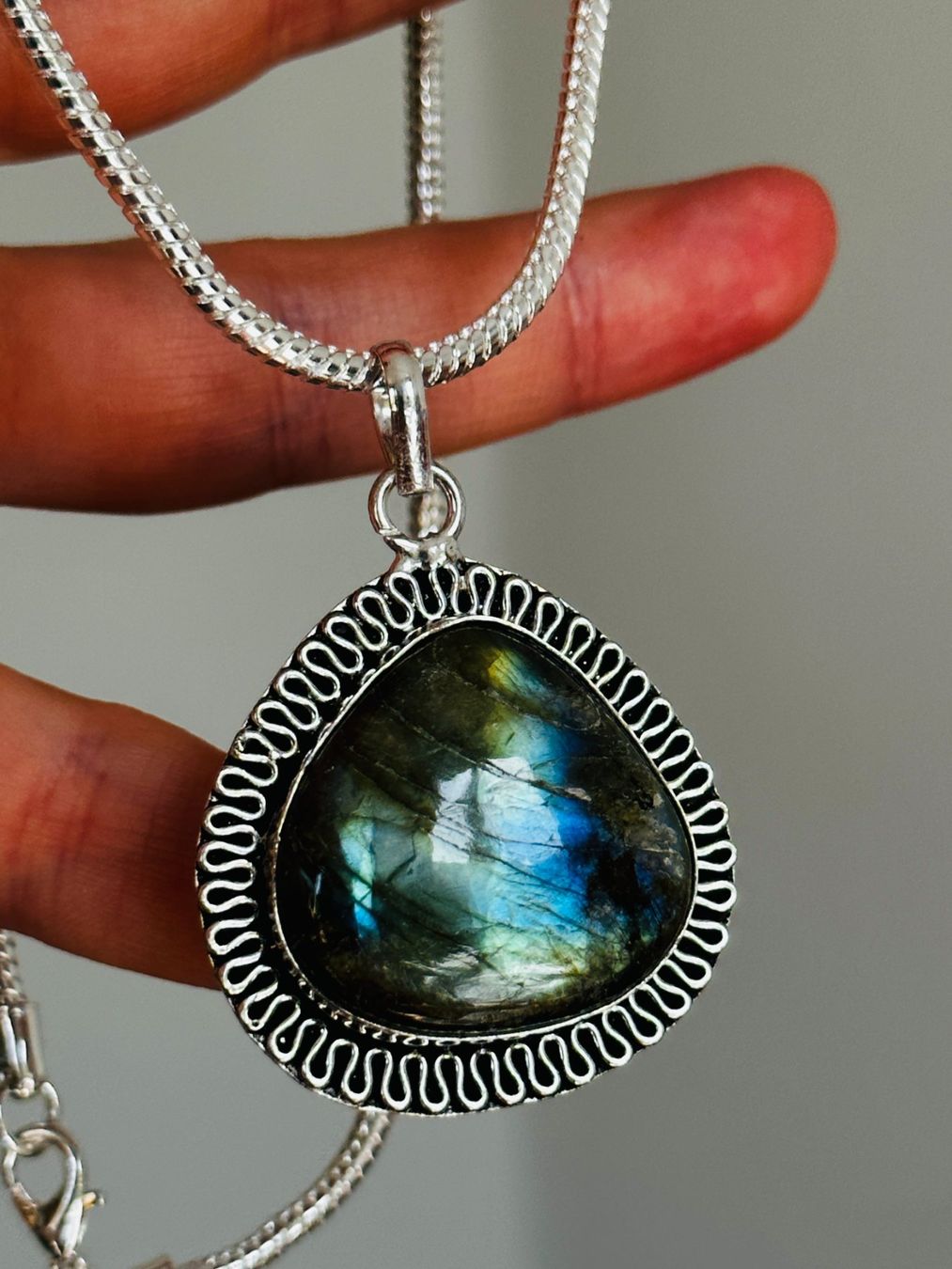 Catenine: Labradorite Gemstone Handmade necklace – Nuovo e nell'imballaggio originale da Genève venduto da AGBERG 4