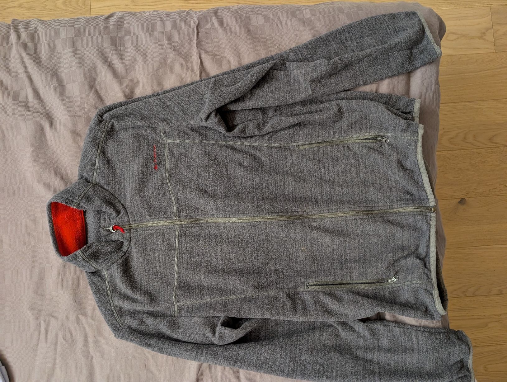 Decathlon Maglioni & Felpe: Polaire Quechua taille M – Usato da Blignou (Ayent) venduto da dyl_yxb5