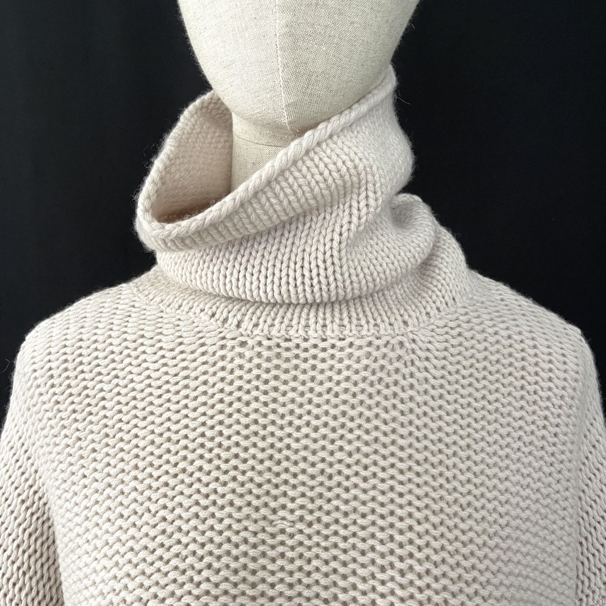 Pullover & Sweatshirts: FFC FASHION Sweater – Neu (gemäss Beschreibung) aus Emmen von Avviivva_Com2023 1