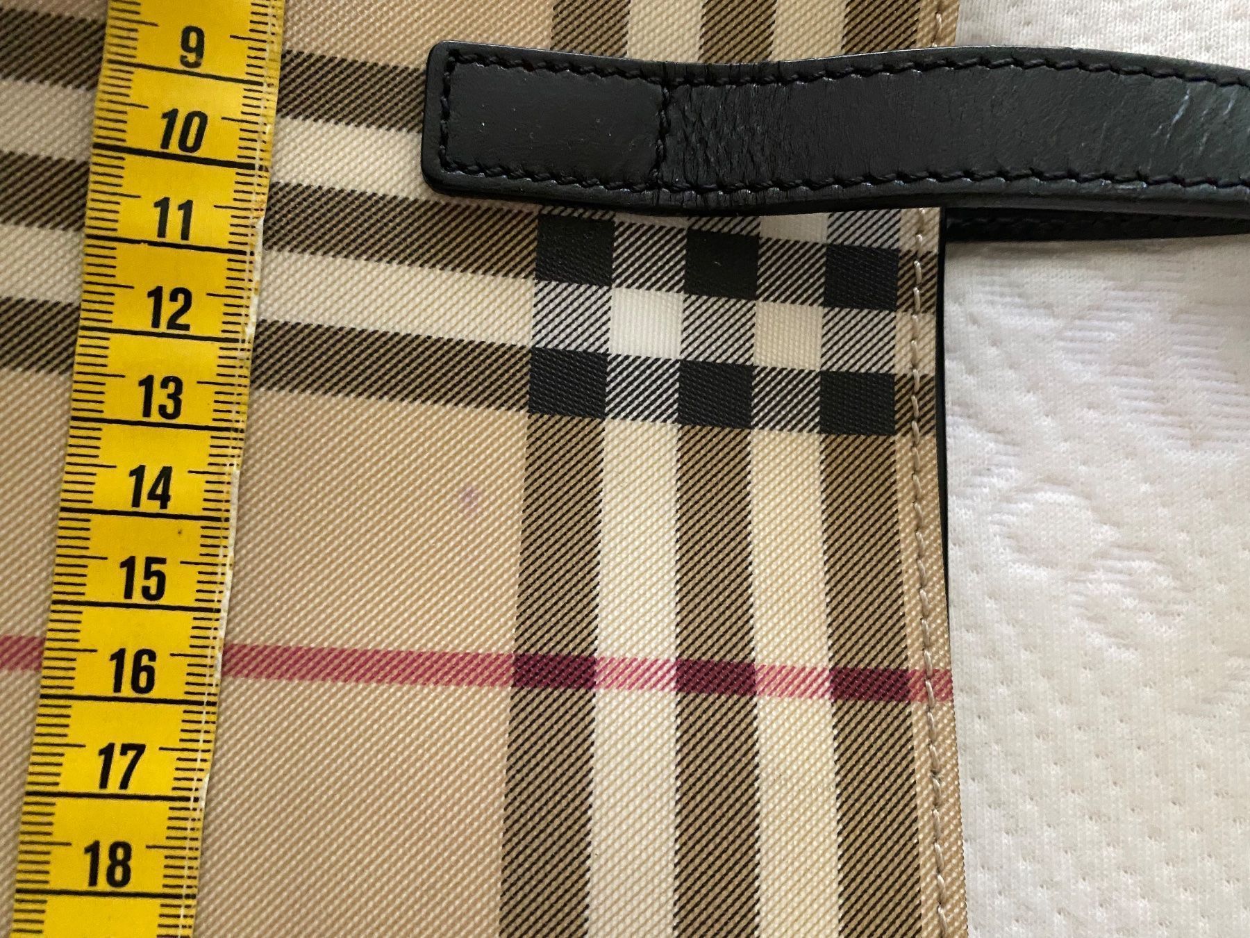Burberry Borse da donna: Burberry Tasche – Usato da Stäfa venduto da 6senses 2