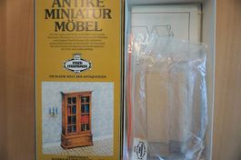 Mini Mundus 40052 Puppenmöbel kleiner Bücherschrank