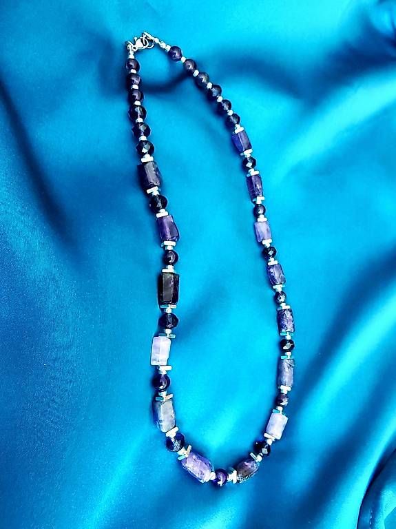 Catenine: Collier en améthyste – Nuovo e nell'imballaggio originale da Chamoson venduto da OkGeo 1