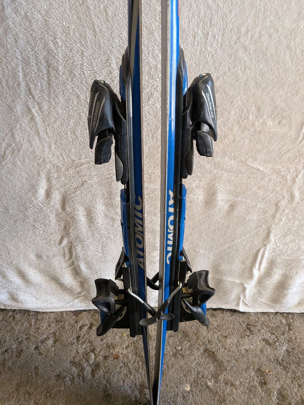 Atomic Sci: Atomic C:9.18 Carving Ski mit Device 412 Bindung – Usato da Interlaken venduto da EvoCardNest 3