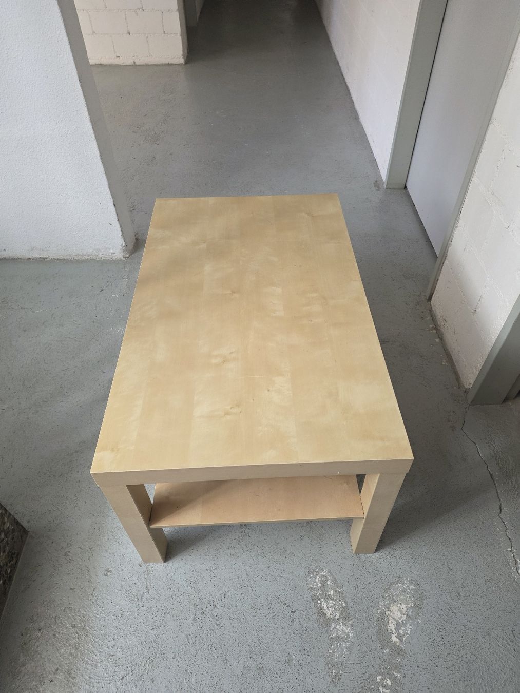 Ikea Tables: Ikea lack couchtisch – D'occasion à Bellikon par zuzu66 1