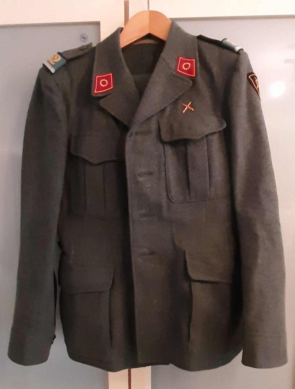 Schweizer Armee Uniformen: Uniform Mannschaft Armee Schweiz – Gebraucht aus Dottikon von Robawa