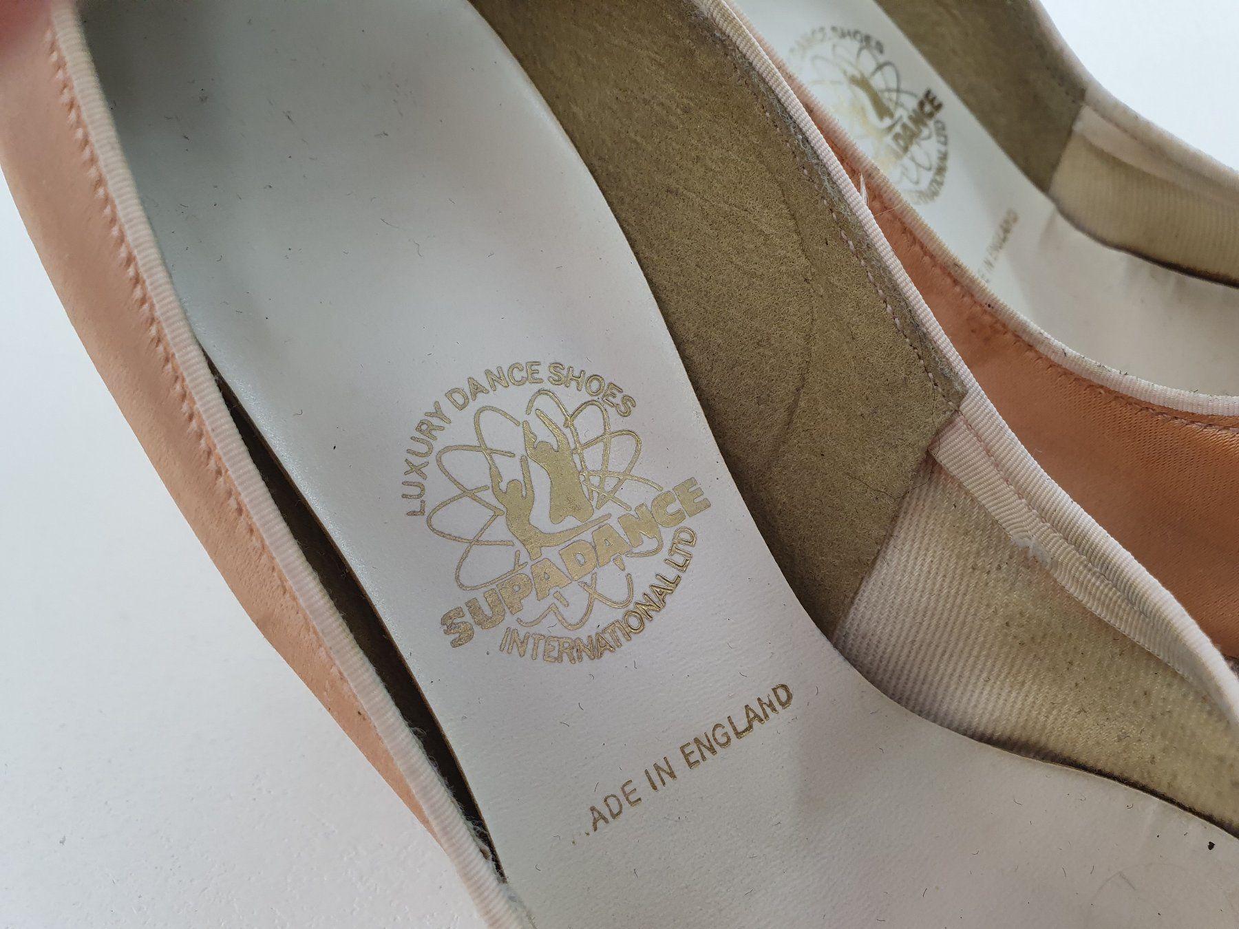 Scarpe da donna: Tanzschuhe, Standard Gr. 36 – Nuovo (secondo la descrizione) da Edlibach venduto da flairaffair 3