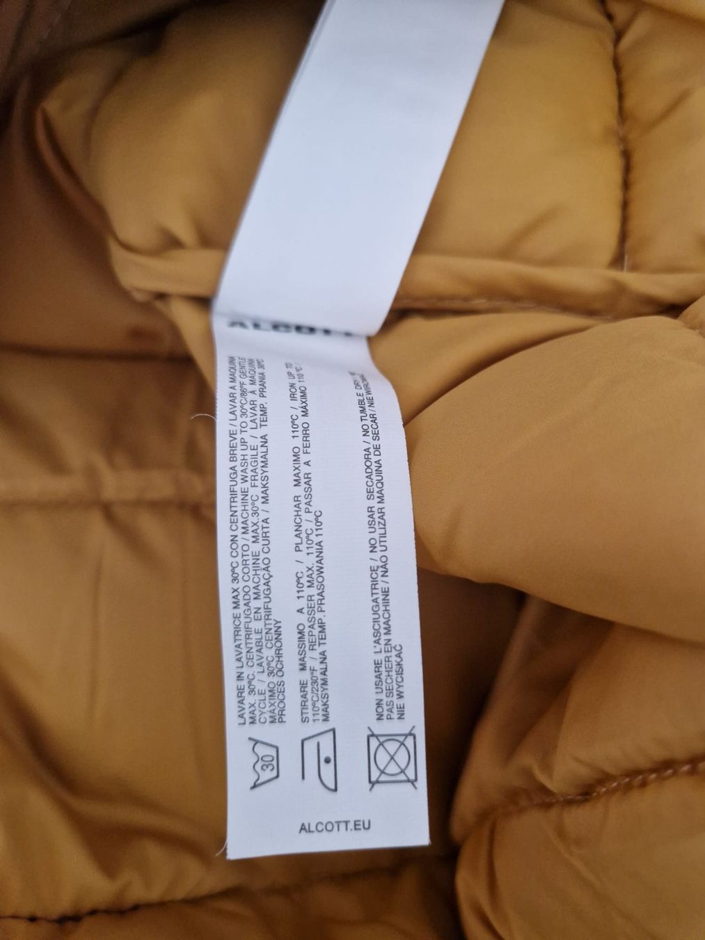 Gilet & Giacche: Herren Steppweste von Alcott Gr.S – Usato da Chur venduto da blackcat10 7