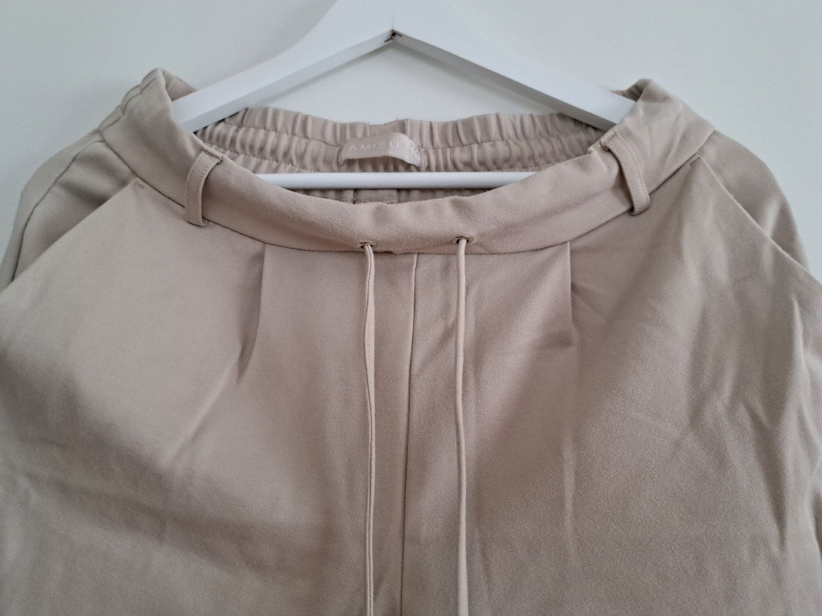 Pantaloni: Hose AMISU Gr.36 beige – Usato da Bellach venduto da TORA4 2