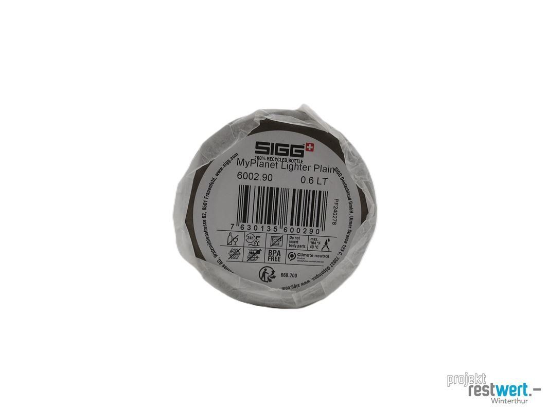 Sigg Trinkflaschen & Thermosflaschen: SIGG Traveller MyPlanet Plain Trinkflasche braun – Gebraucht aus Winterthur von Restwert_Winterthur 1