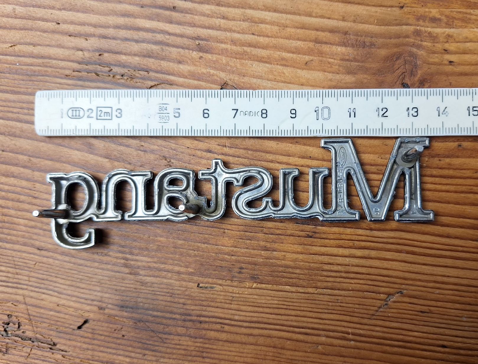Ford Tutti pezzi di ricambio auto: Ford Mustang II Embleme – Usato da Triesen venduto da BLACKSHEEP75 3