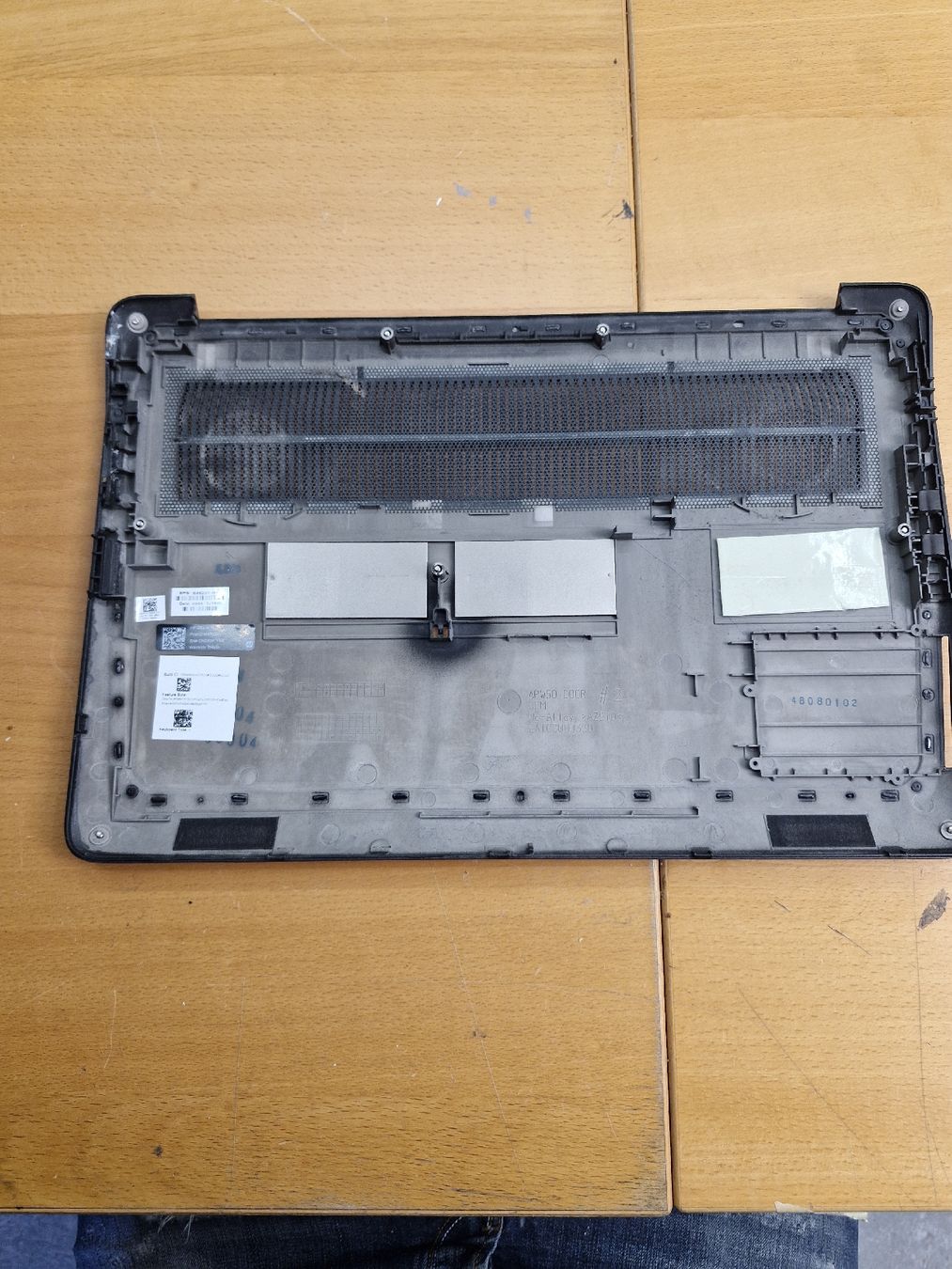 Covers & Borse: Zbook 15 G3 G4 Bottom Cover Case Deckel – Usato da Adliswil venduto da SaveElektro 1