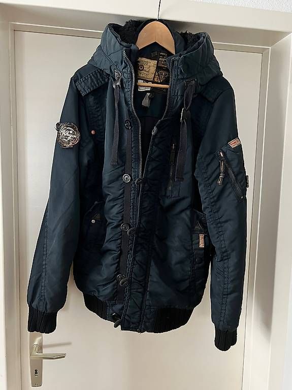 Jacken: Winterjacke  – Gebraucht aus Zuzwil SG von opp_hx2k