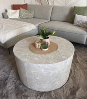 Runder Design Couchtisch „York“ von Bloomingloft 