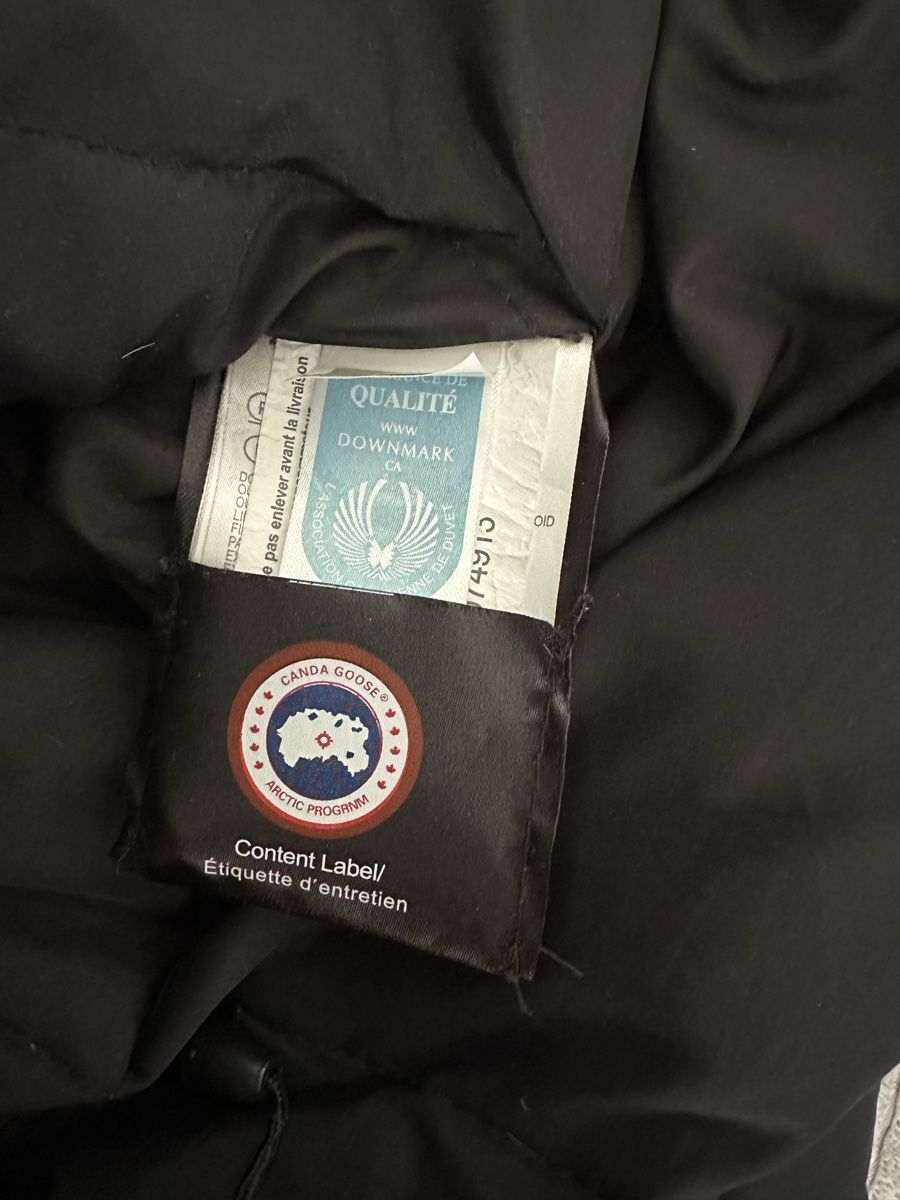 Canada Goose Jacken: Canada Goose Winterjacke  Original – Neu (gemäss Beschreibung) aus Winterthur von su_4assd 7