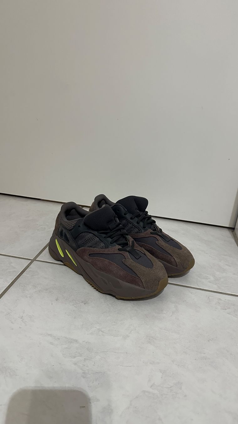 Herrenschuhe: Graue Yeezy – Gebraucht aus Chur von sivik 4