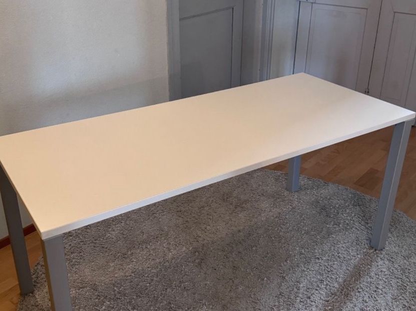 Scrivanie: Schreibtisch von Colorfun – Usato da Altendorf venduto da bme_xl5y