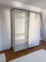 Alles muss raus: Grosser Kleiderschrank PAX IKEA