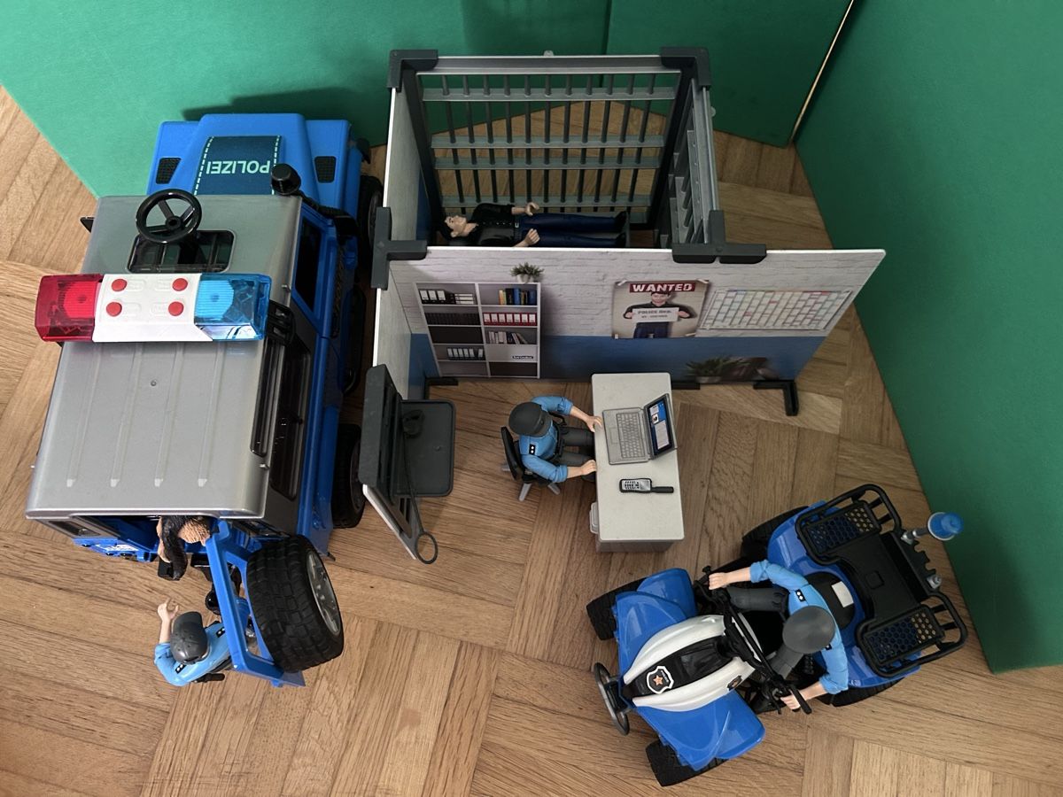 Bruder Jouets: Bruder bworld Polizeistation – D'occasion à Dietikon par TdaC 1