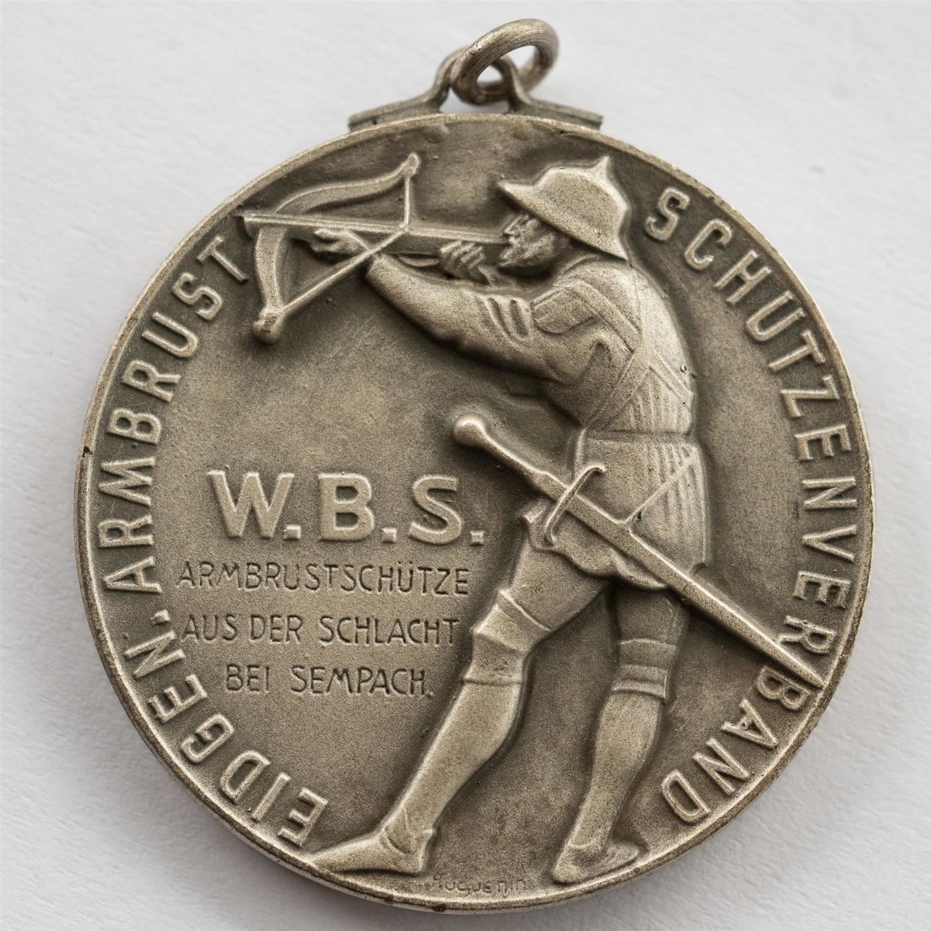 Medaillen: Medaille 1945 Eidg. Armbrust Schützenve. – Gebraucht aus Rotkreuz von Swiss-Coins