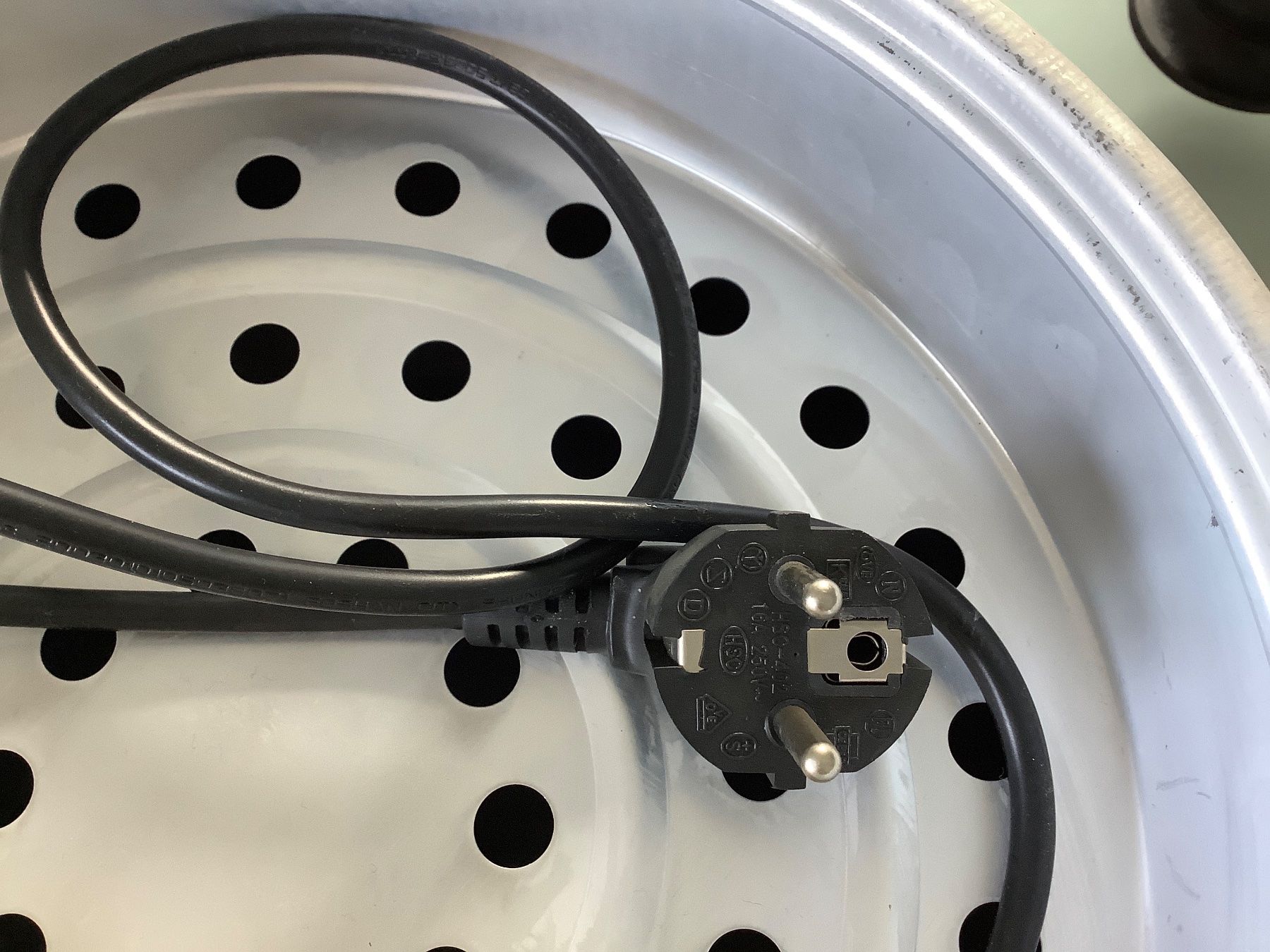 Töpfe: Elektrischer Hot Post imarflex – Gebraucht aus Triesen von boston7 1