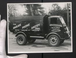 Fotografie Lastwagen Morris mit Hamshaw 