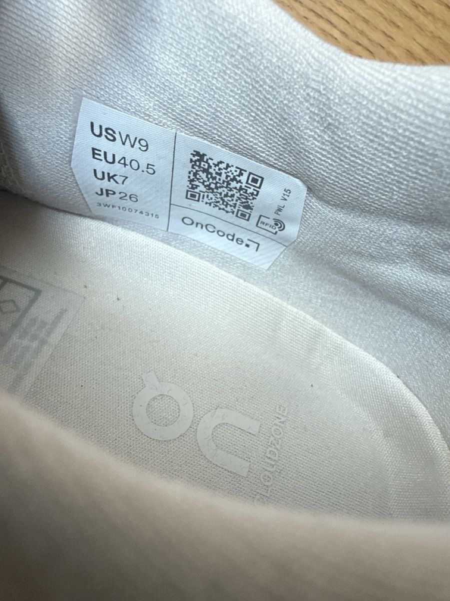 On Damenschuhe: ON Running Cloudflow EU 40.5 shoes – Neu (gemäss Beschreibung) aus Zürich von bremetobias 3