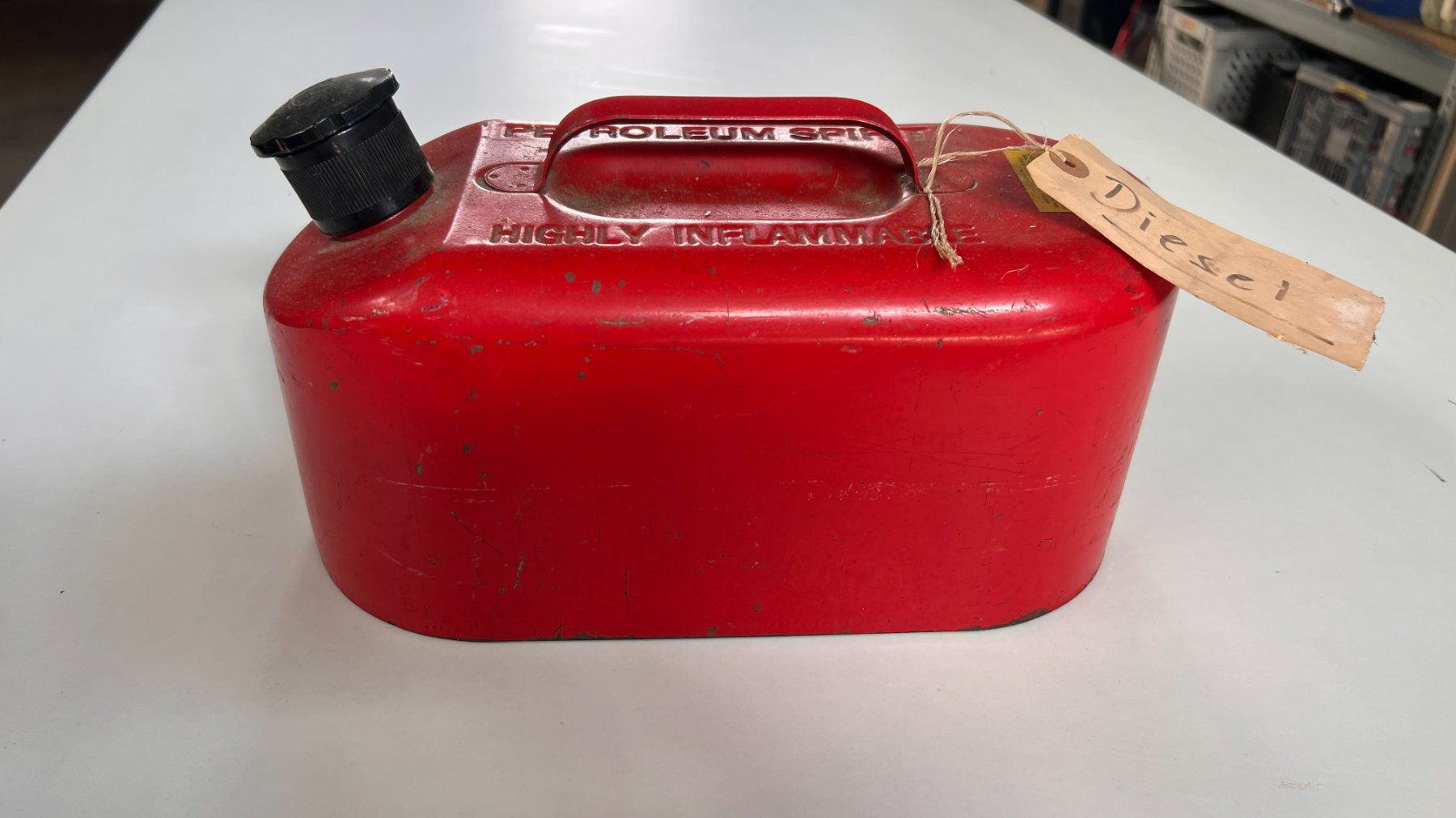US Army Benzinkanister: Vintage Never-Stop Benzinkanister, 5 Liter, Rot, Rarität – Gebraucht aus Zeiningen von osm61 1
