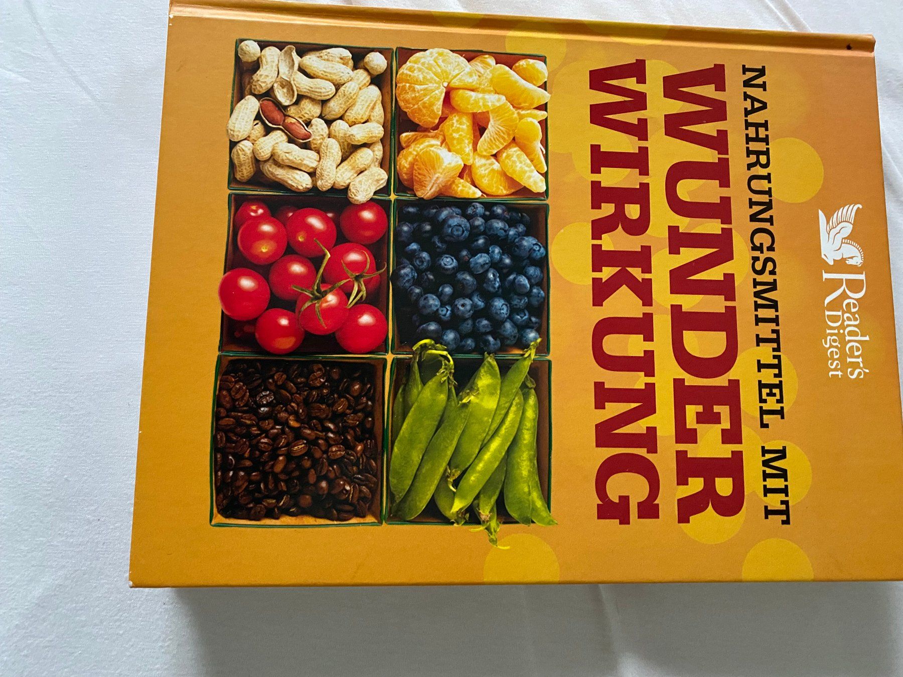 Libri: Buch Nahrungsmittel mit Wunderwirkung – Usato da Ennetbürgen venduto da Dosi6