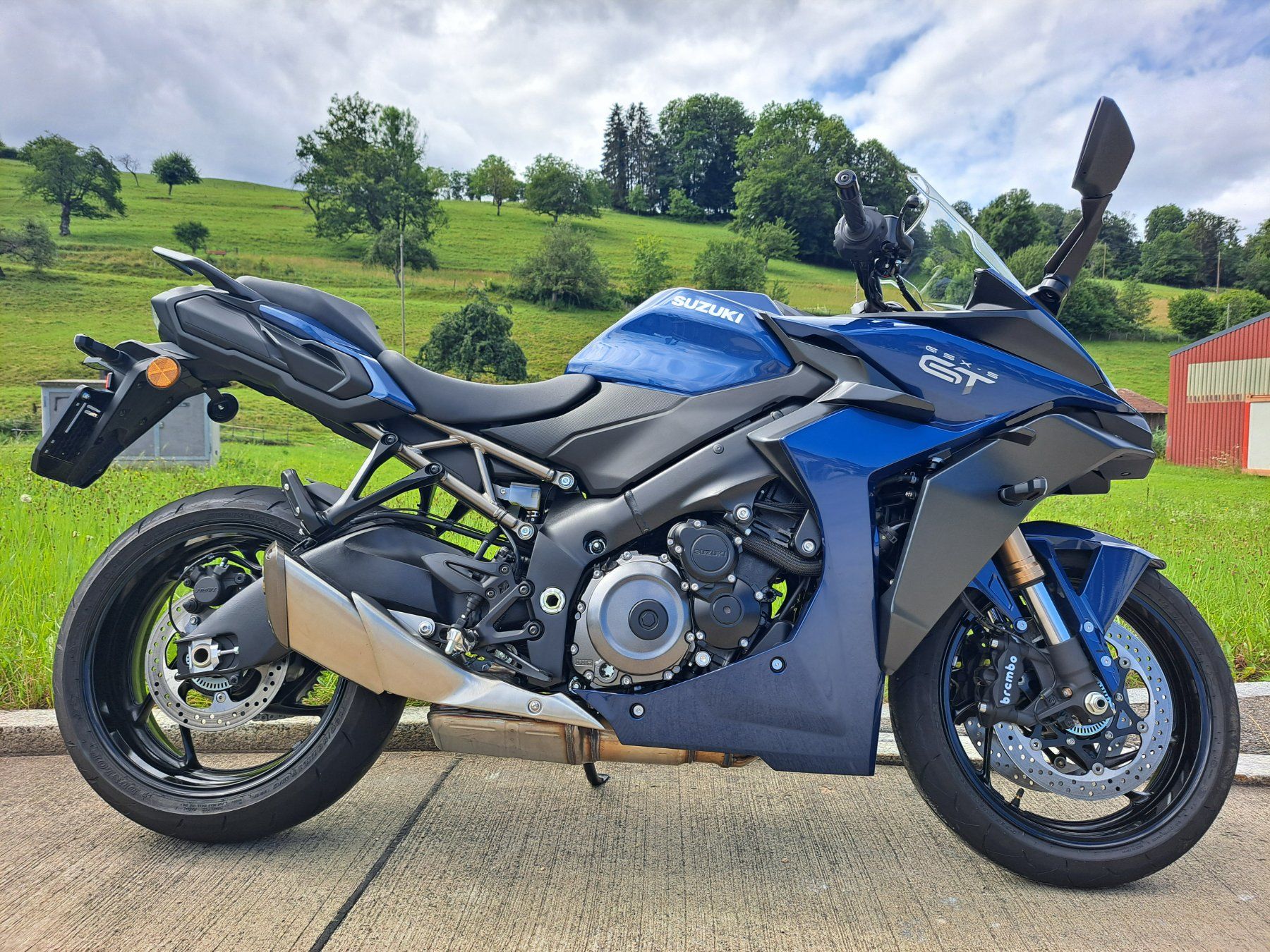 Suzuki Strasse: SUZUKI GSX-S 1000 GT – Neu (gemäss Beschreibung) aus Seewen SO von motoXpertag