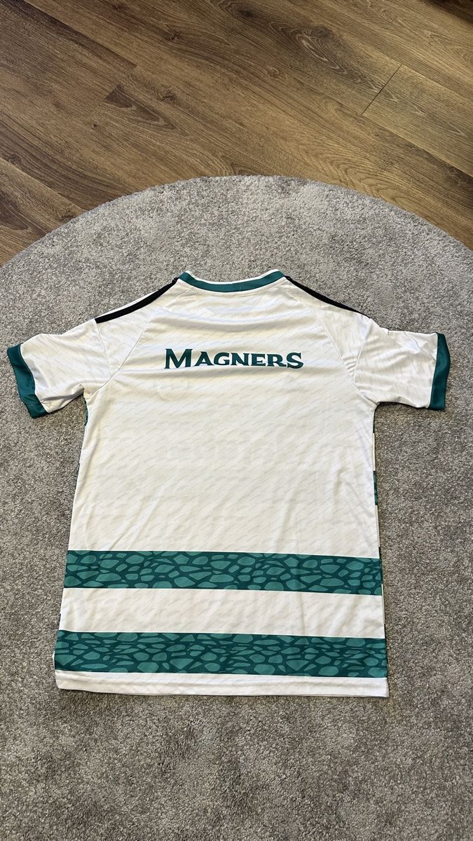 Leibchen & Hosen: Celtic Glasgow Trikot | L – Neu (gemäss Beschreibung) aus Biel/Bienne von Zerim 2