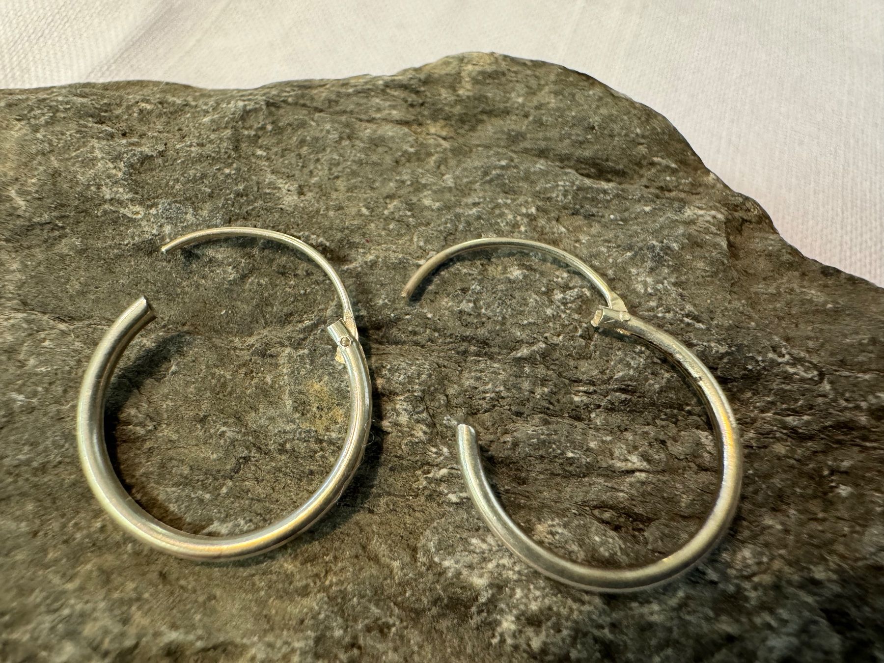 Orecchini pendenti & Orecchini a lobo: Classic Ohrringe  mit Sterling Silver – Nuovo (secondo la descrizione) da Zürich venduto da LIBELLA13 2
