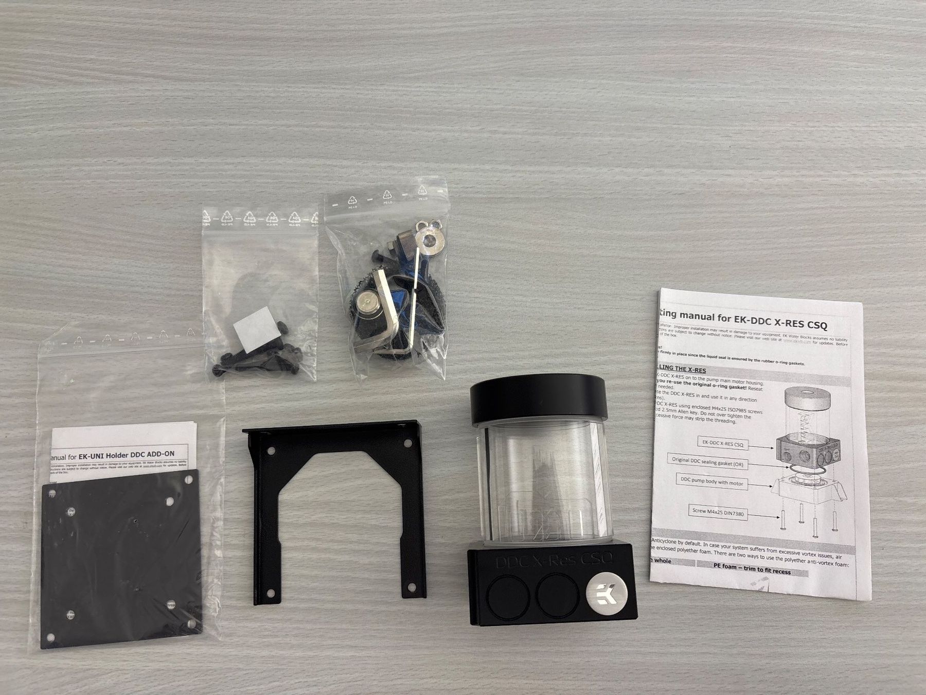 PCs: EK-XRES 100 DDC - Acetal – D'occasion à Fribourg par DASH-D 1