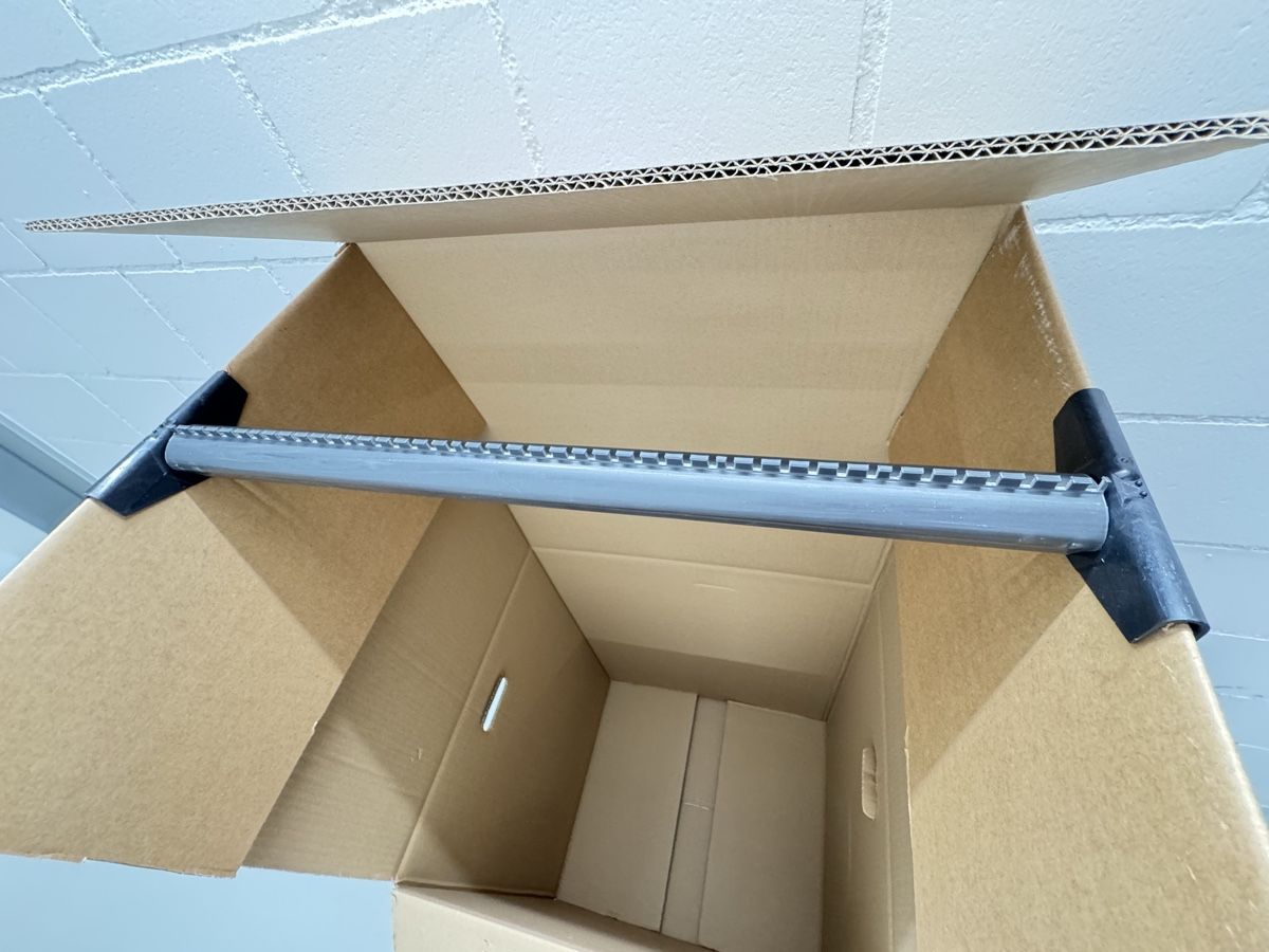 Cartons: Kleiderbox – D'occasion à Staufen par mich_05 4