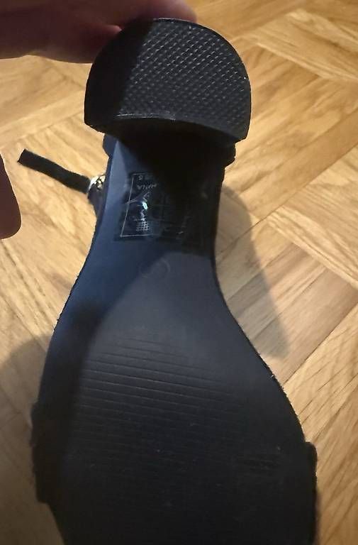 Scarpe da donna: Glamorous: Sandales talon bloc noires taille 36 – Nuovo (secondo la descrizione) da Lausanne venduto da loi_8msc 2