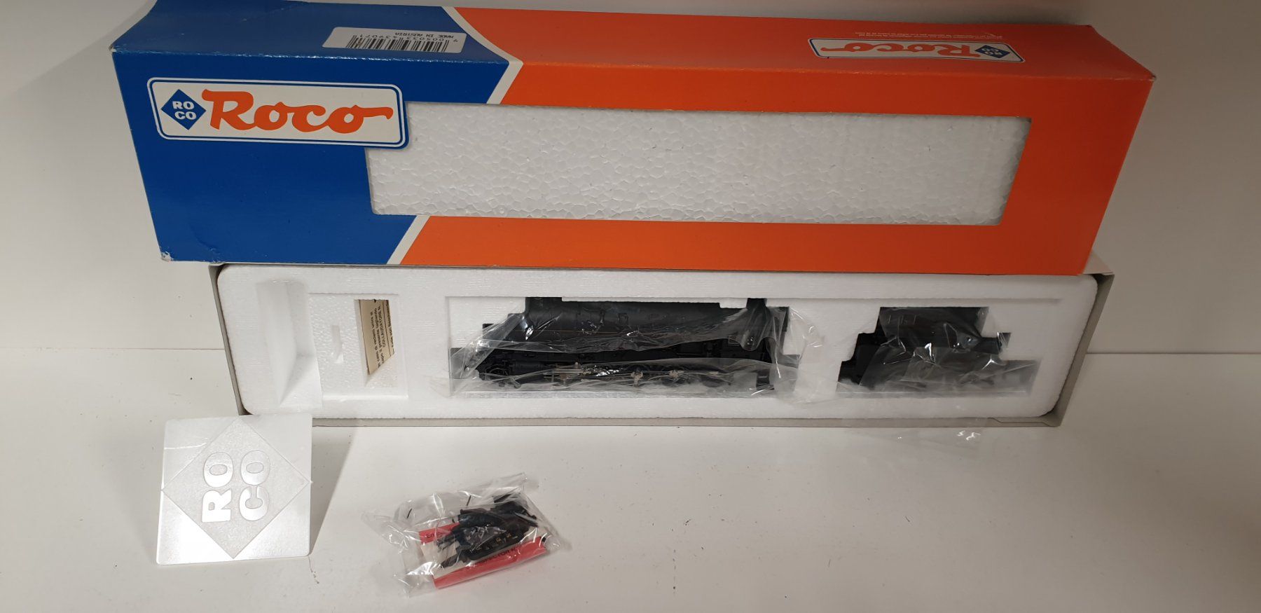 Roco Modellini di ferrovie: Roco SBB C5/6 mit Öltender H0/AC  43907 – Nuovo (secondo la descrizione) da Geroldswil venduto da TopTrain54 9