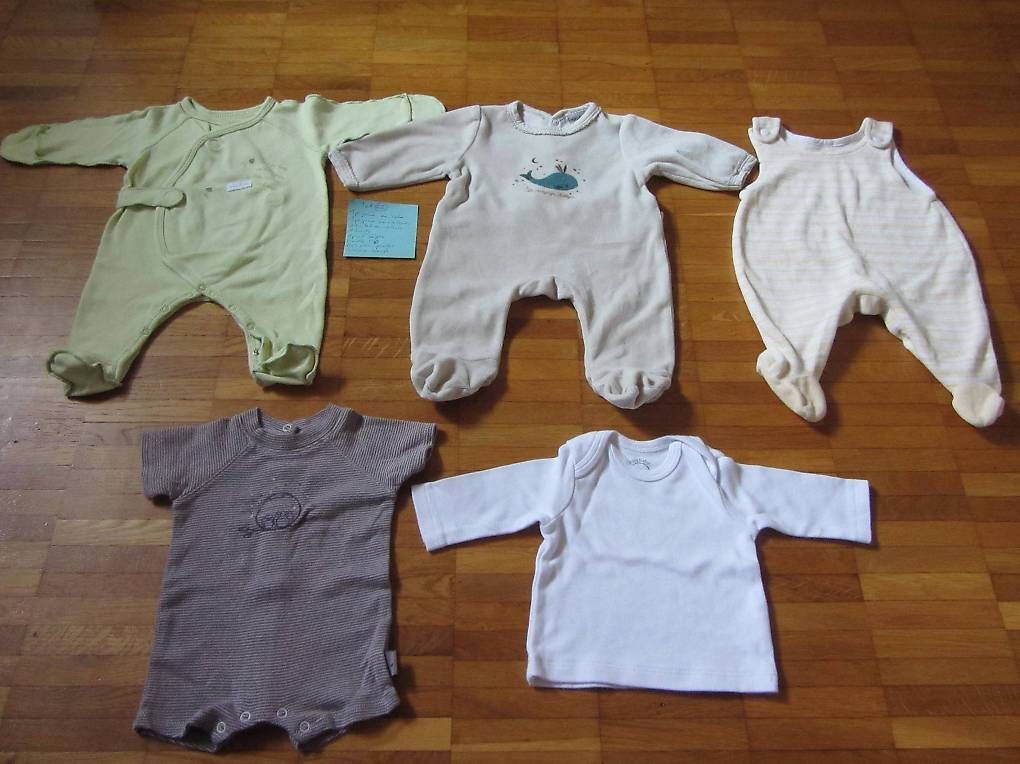 Lotti & Set di vestiti: Lot d'habits bébé taille 50 comme neufs – Usato da Gland venduto da bug_s7rw