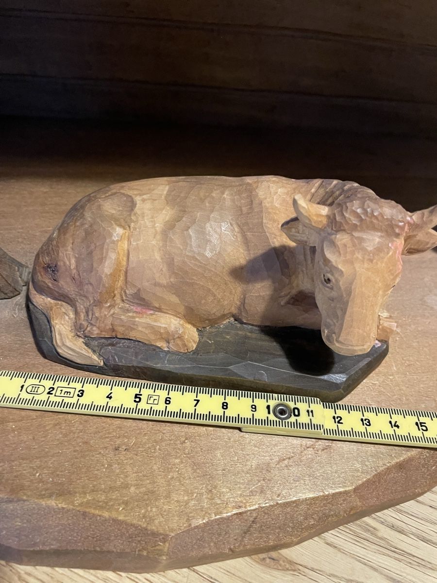 Statuette: Ochse liegend E. Thomann Brienz – Usato da Flawil venduto da Naphtali 5