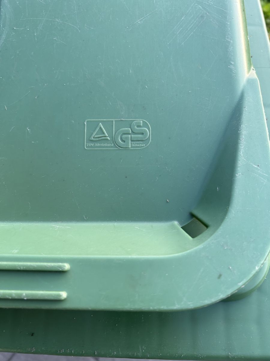 Altro per Ufficio & Commercio: Abfallcontainer Perstorp Plastic Systems mit Deckel und Räde – Usato da Lanzenhäusern venduto da vic63 3