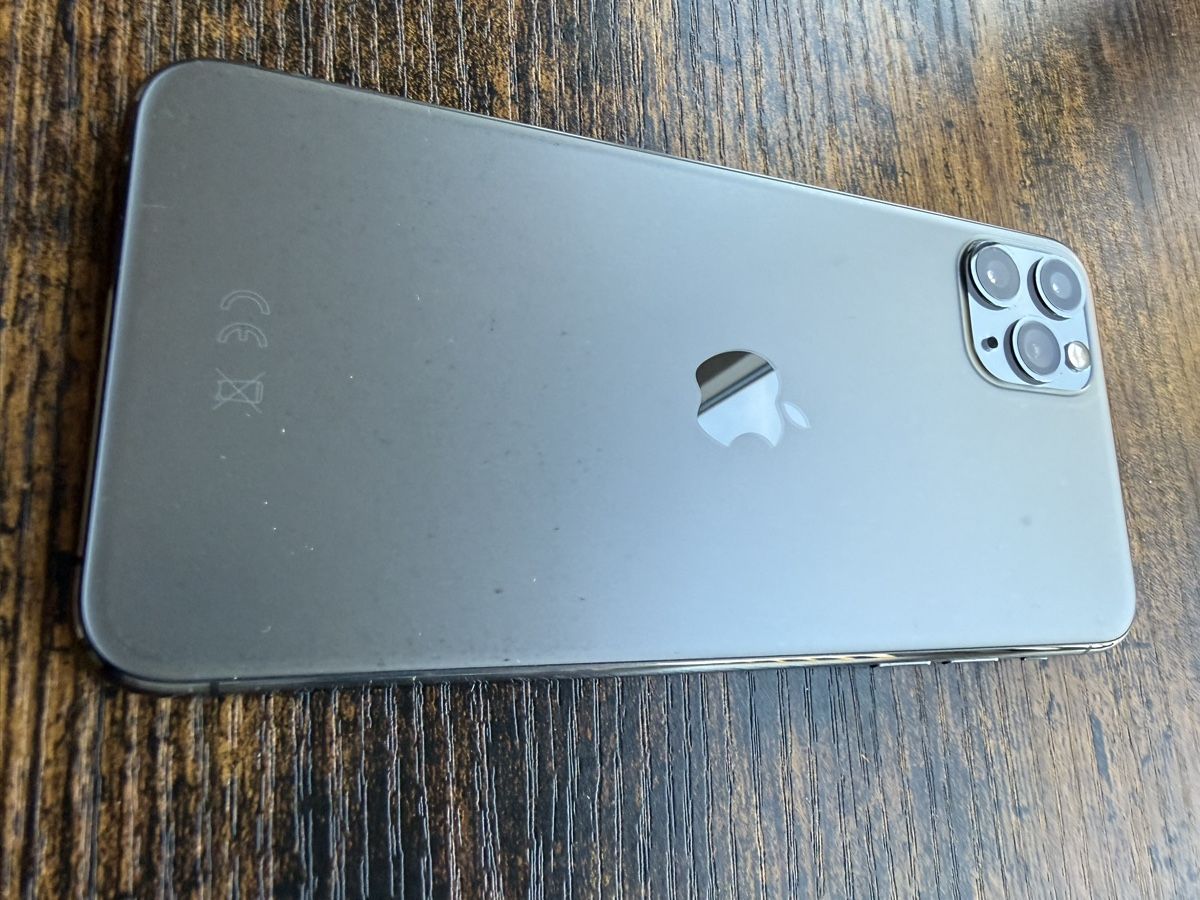 Apple Telefoni cellulari / Smartphones: Apple IPhone 11 Pro Max 256GB – Usato da Langnau i. E. venduto da Piaggiosi5 2