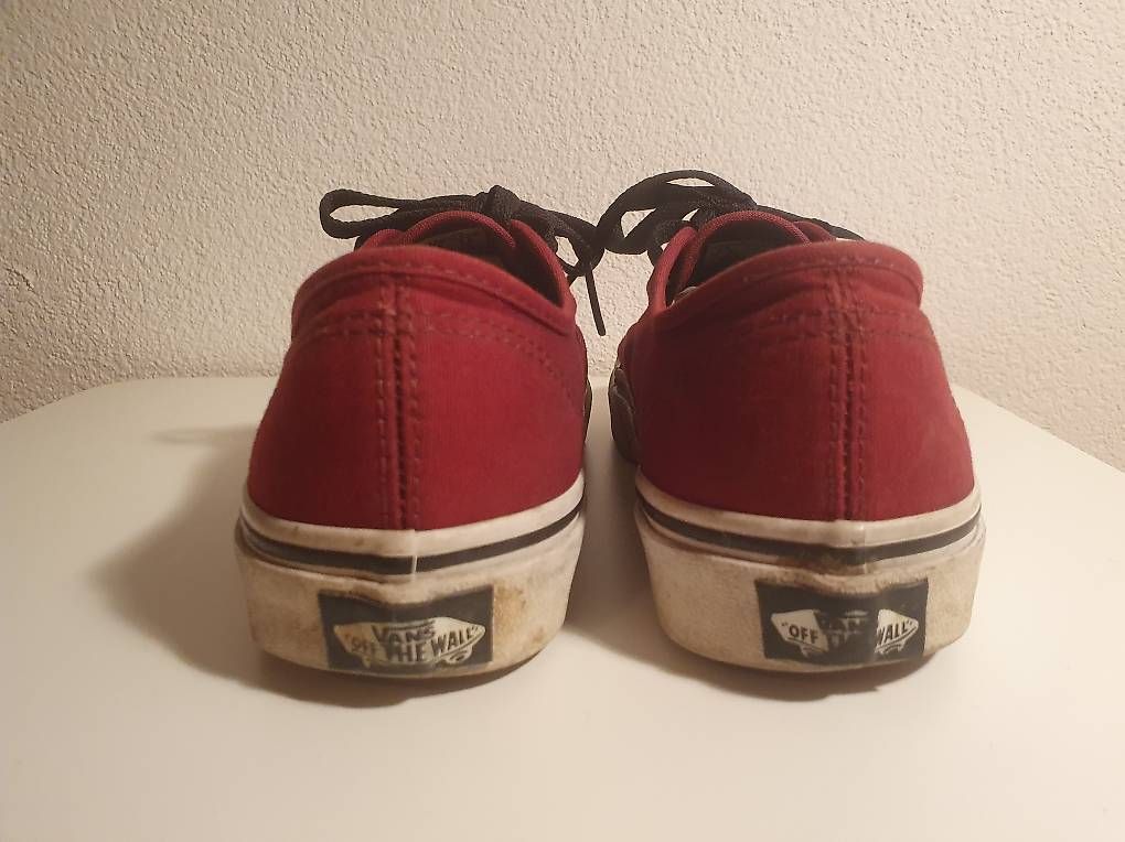 Vans Scarpe da uomo: Vans Authentic / Grösse 34.5 – Usato da Bern venduto da PH85BE 2