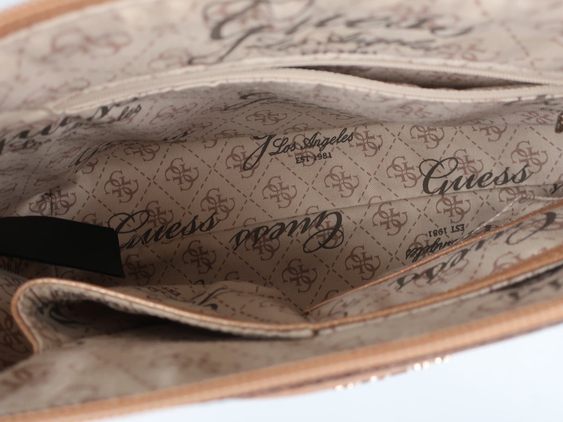 Guess Sacs femmes: Guess Handtasche Bobbi – D'occasion à Volketswil par brockipfannenstil 8