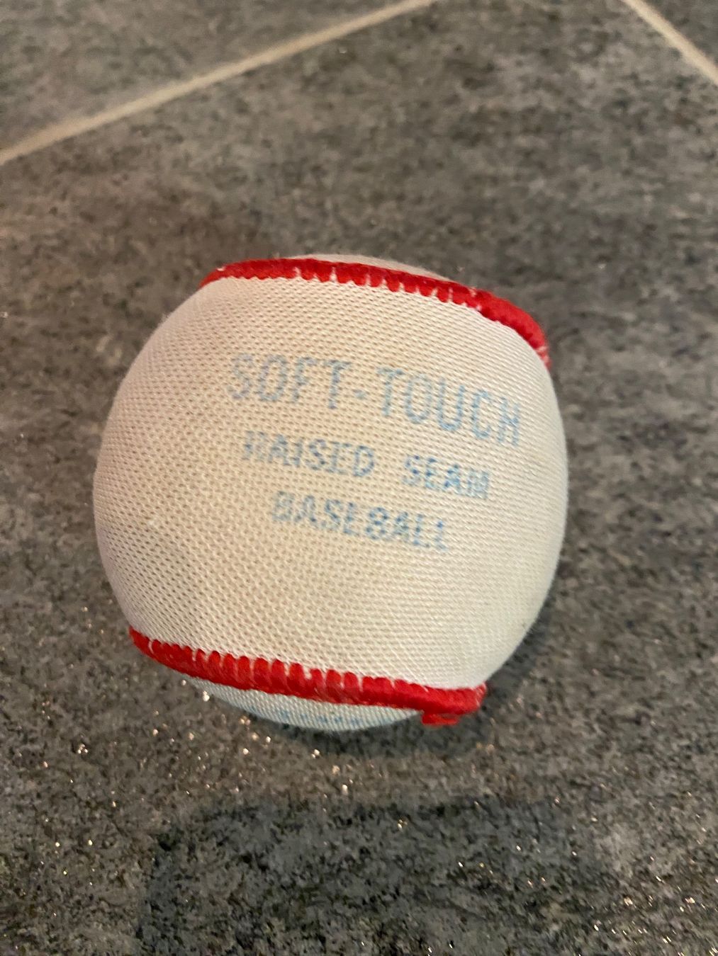 Bälle: Baseball Ball – Gebraucht aus Kriens von draussen-zu-hause