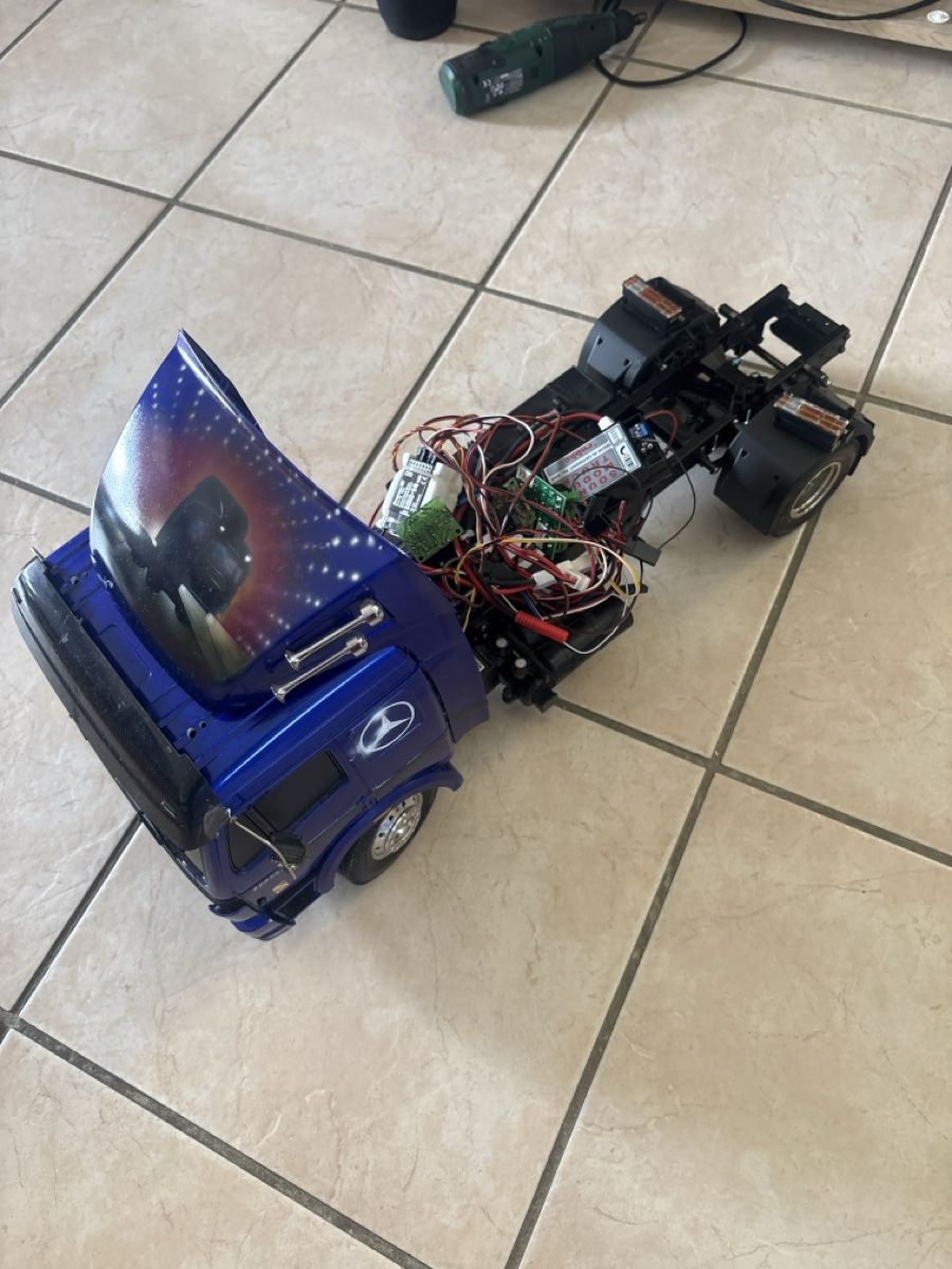 Tamiya RC Modellbau: Tamiya Mercedes – Gebraucht aus Mézières FR von Paulwalke3 2