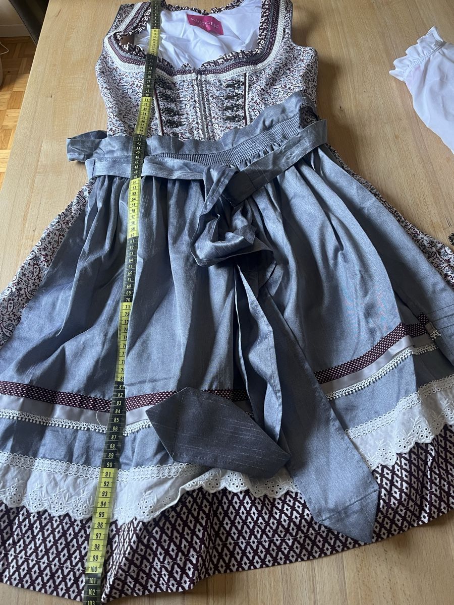 Krüger Vestiti: Dirndl Krüger gr.36 – Usato da Rikon im Tösstal venduto da stupsi99 8