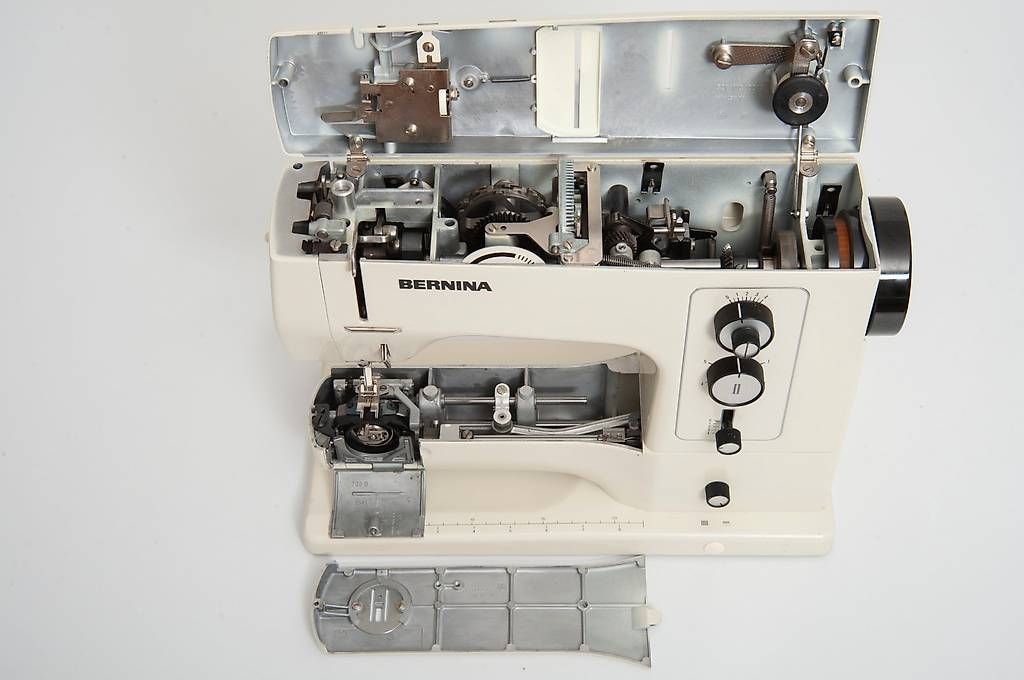 Bernina Macchine da cucire: Bernina 831 – Usato da Lausanne venduto da Phlox02 3