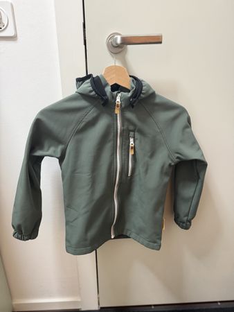 Reima Softshelljacke grün Gr. 122 